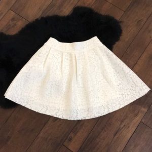 NWOT Express off white scuba skater skirt sz 0